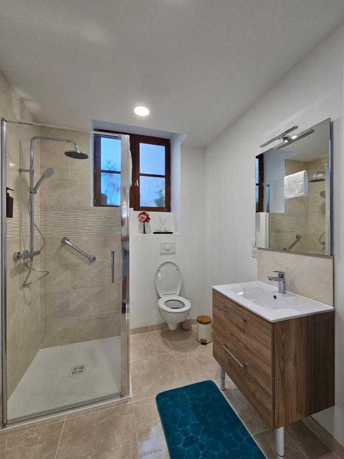 Rez De Chaussee Appartement A Tournus - Yellow Exterior foto
